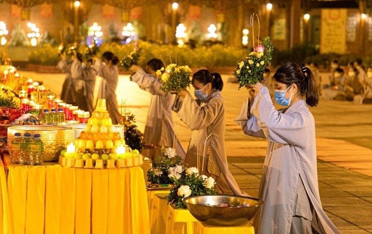 Colorful lanterns and offerings during the Vu Lan Festival celebrating family bonds