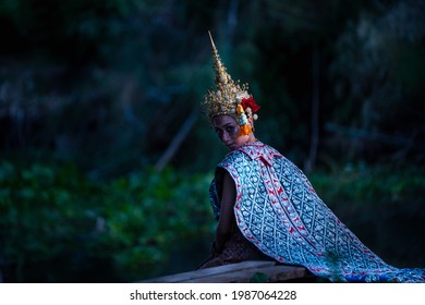 Thai Ghost Traditional Costume